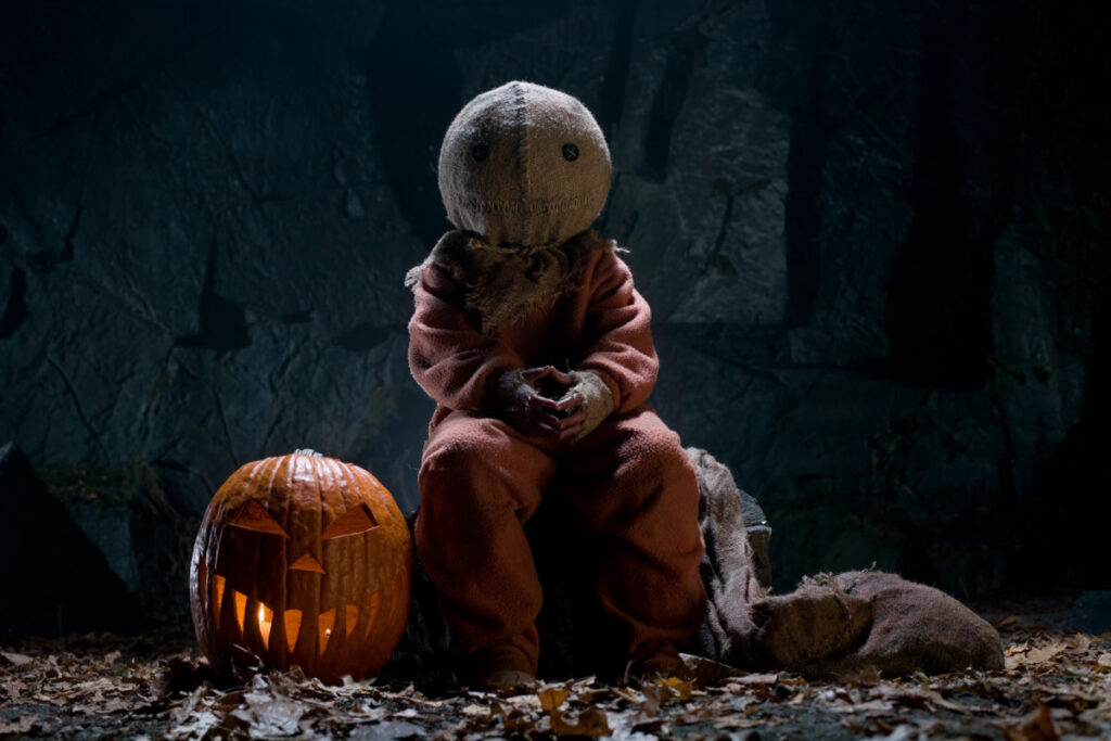 An Ultimate Guide: The Best Horror Films for a Thrilling Halloween Movie Night